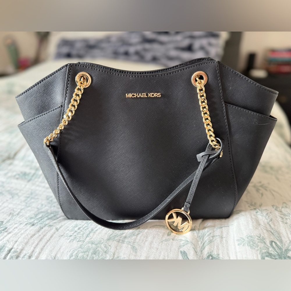 Michael Kors Jet Set Large Saffiano Leather Shoulder Bag